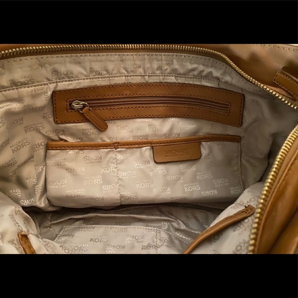 Michael Kors Tan Leather bag - Picture 5 of 5